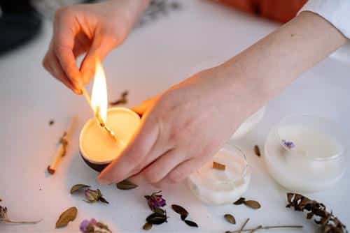 nến giúp tăng năng lượng ngôi nhà nen giup tang nang luong ngoi nha