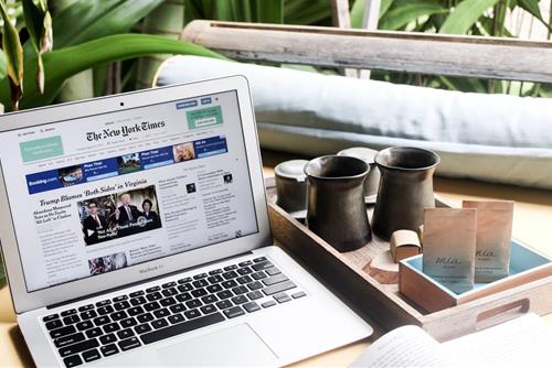 Vị trí đặt cốc nước giúp thu hút tài lộc Vi tri dat coc nuoc giup thu hut tai loc